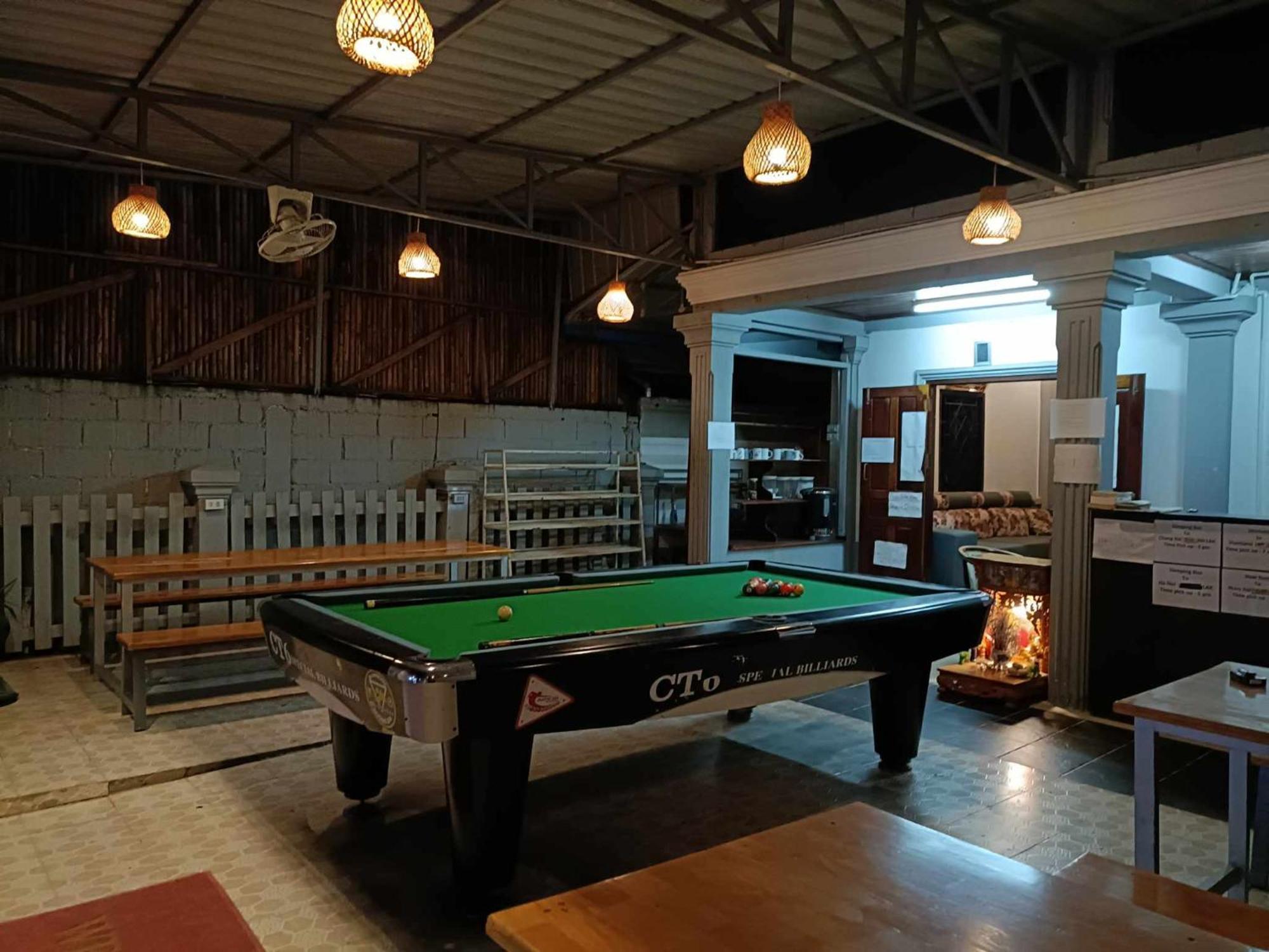 City Backpackers Center 루앙프라방 외부 사진