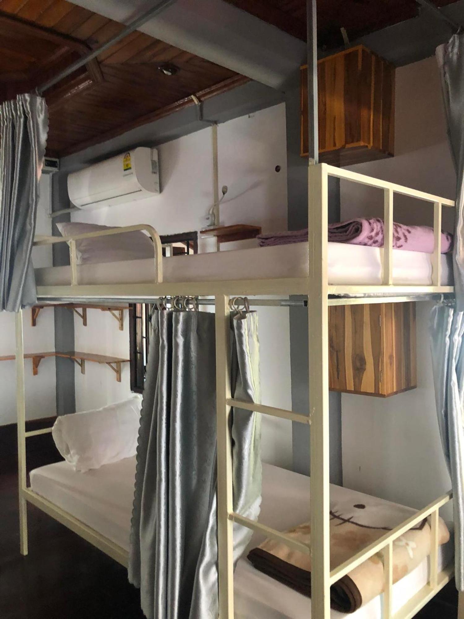 City Backpackers Center 루앙프라방 외부 사진