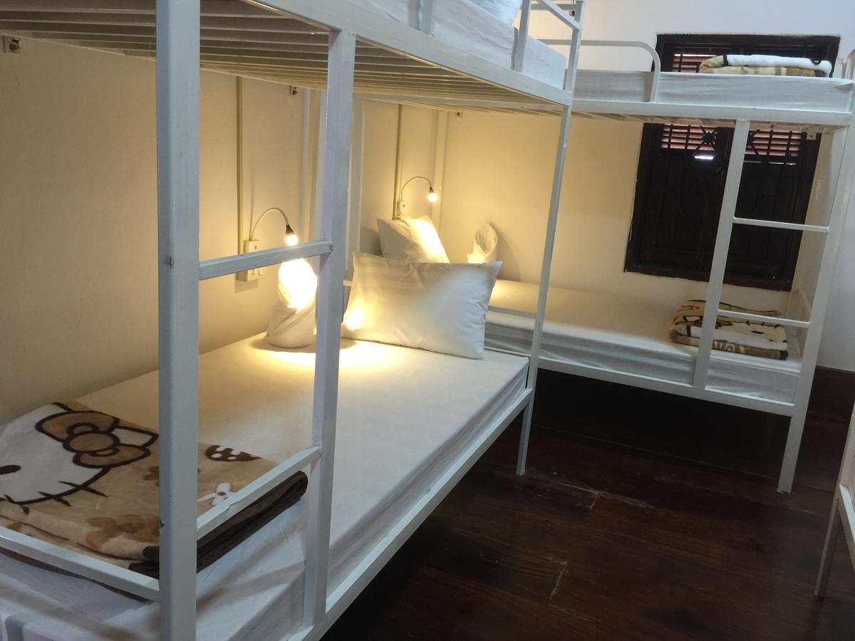 City Backpackers Center 루앙프라방 외부 사진