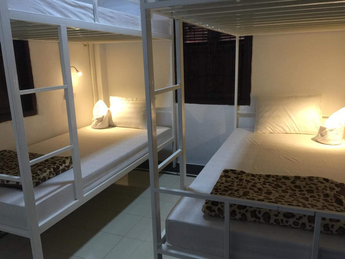 City Backpackers Center 루앙프라방 외부 사진
